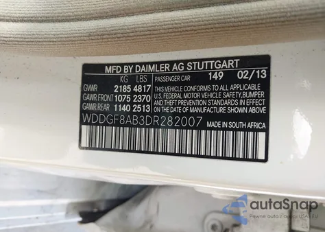 2013 Mercedes-Benz C 300 Sport 4Matic z USA, uszkodzony, nr VIN WDDGF8AB3DR282007